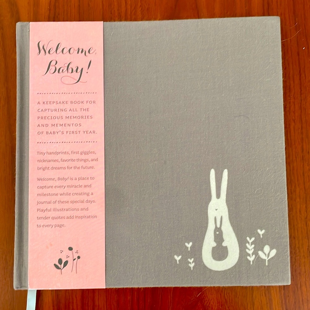 Welcome baby keepsake book